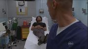 5x04 TakingCareOfSayid