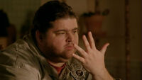 5x11-hurley-invetigates-timetravel.jpg