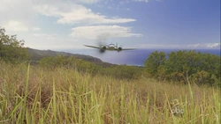 L'avion s'écrasant sur l'île