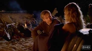 DespJu 3x21 CharlieClaire.jpg (98 kio) Premier contact entre Claire et Charlie le soir du crash (Meilleurs moments)