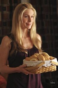 4x06Juliet dinner bread