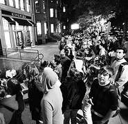 Storeopening2.jpg (69 kio)