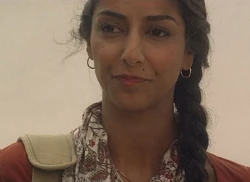 المترجمة