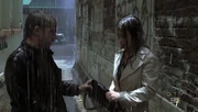 Charlie salva a Nadia