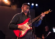 -3098.jpg (72 KB) Tim Hunter