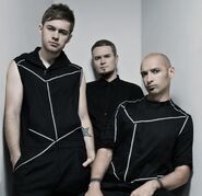 Members of TWNKL.