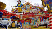Image used by q for her upload of the song.