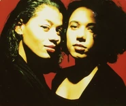 Picture of the Söderholm sisters (DaYeene).