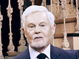 Derek Jacobi