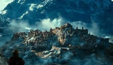 Die Ruine Thal inmitten von Felsen