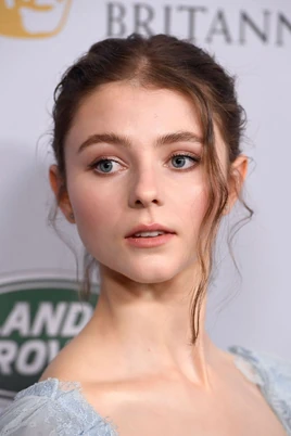 Thomasin-McKenzie-Wallpaper-HQ