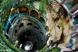 Wnętrze wieży obronnej Barad Eithel (graf