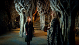Thranduil and Tauriel discussing something