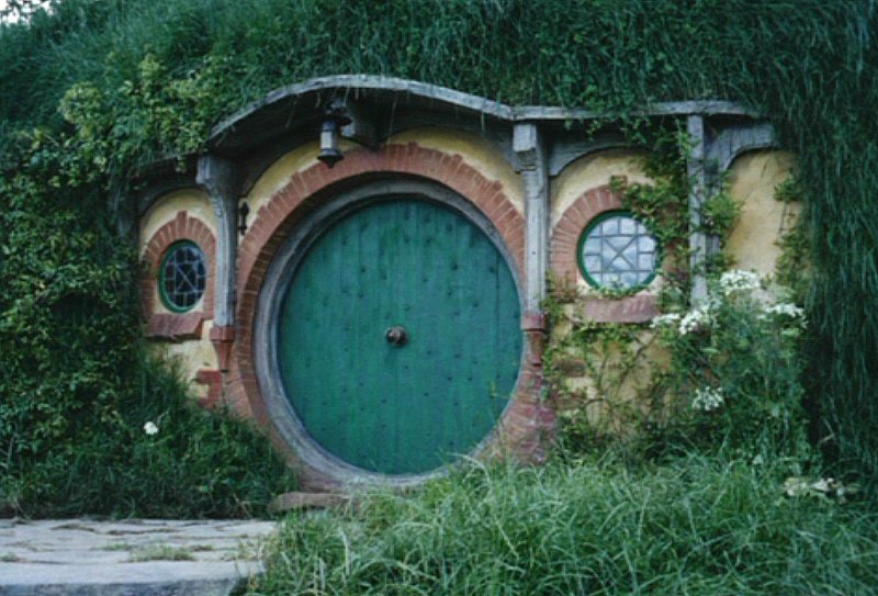 Bag-End Back | The Hobbit home of Bilbo and Frodo, Bag End s… | Flickr