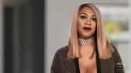 Nia's green screen look in LHHH season 4.