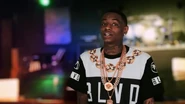 Soulja's green screen look in LHHH season 2.