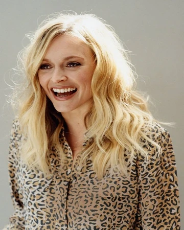 Fearne Cotton Love Island Itv Wiki Fandom We've just got back from the tour in the u.s and as a kind of joke for this, we did like a secret santa, where we had to pull. fearne cotton love island itv wiki