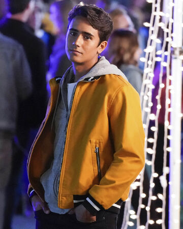 Victor Salazar Love Simon Wiki Fandom