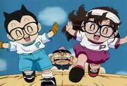 Arale and Obotchaman in gym class