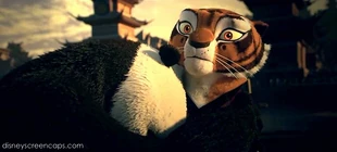 Po hugging Tigress