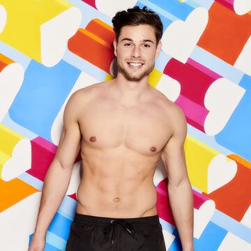 Love island tom walker