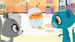 Littlest pet shop the hedgehog in the plastic bubble store