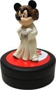 Minnie-Leia.jpg (26 KB)