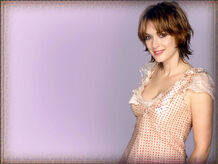 Winona-ryder-wallpaper-003-1024