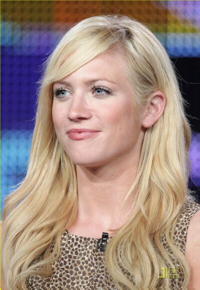 Britney Hemsworth9.jpg