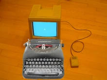 Apple-macintosh-plus-2-1510139