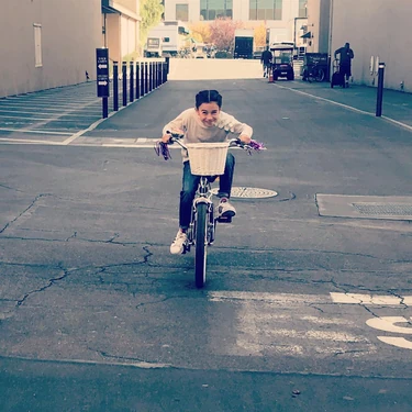 Scarlett Estevez behind the scenes of Season 4