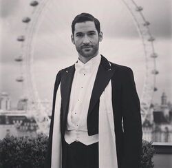 Tom Ellis (actor) - Wikipedia