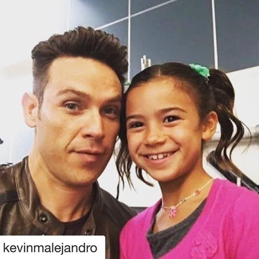 Scarlett Estevez & Kevin Alejandro behind the scenes of Season 2