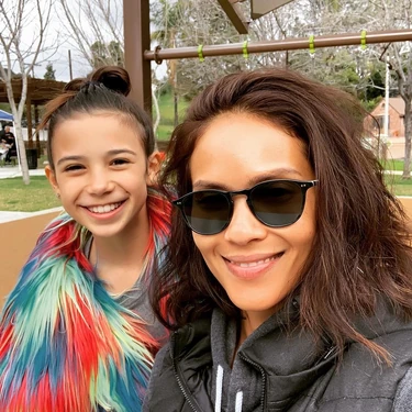 Scarlett Estevez with Lesley-Ann Brandt in 2019