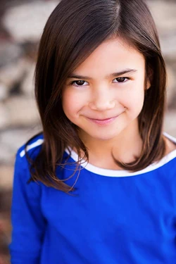 Scarlett Estevez 2015 headshot