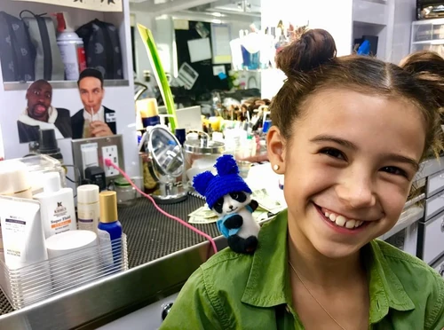 Scarlett Estevez behind the scenes of Season 3