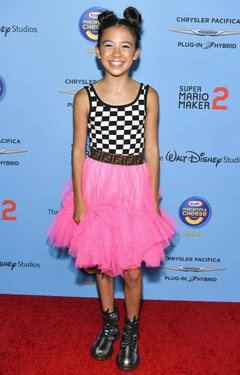Scarlett Estevez at a red carpet event in 2019