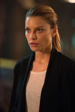 Chloe Decker, Lucifer Wiki