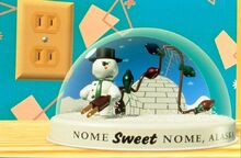 Knick Knack Snowglobe