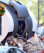Perry et Lois sortant du T-Craft