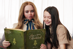 Cady listening to M3GAN read her Alice.