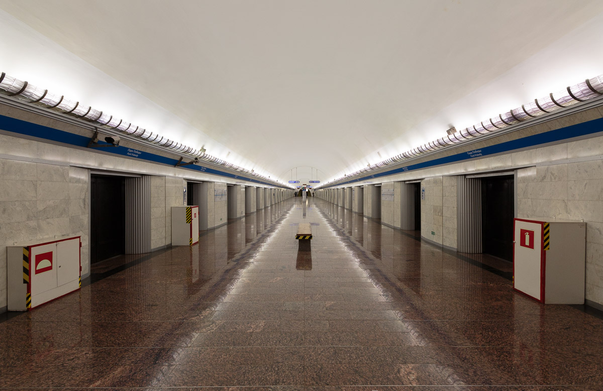 Станция московская санкт петербург. Станция парк Победы Санкт-Петербург. Парк Победы (станция метро, Санкт-Петербург). Станция метро парк Победы. Парк Победы Петербург метро.