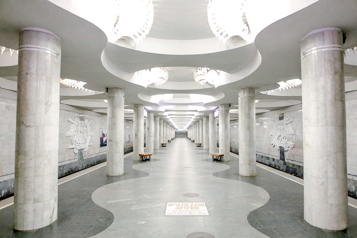 Харьковское метро, станция Студенческая