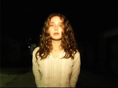 Ginger_Taylor_-_Flying_(Official_Video)