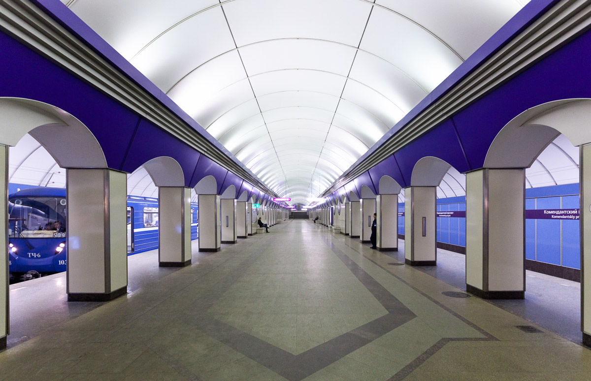 Станция метро Комендантский проспект Санкт-Петербург
