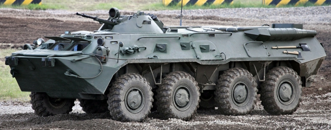 Бтр 80 компоновка. Радиатор бтр 80. Силовой агрегат бтр 80. Трансмиссия бтр 70. Бтр-60 бтр-70 бтр-80.