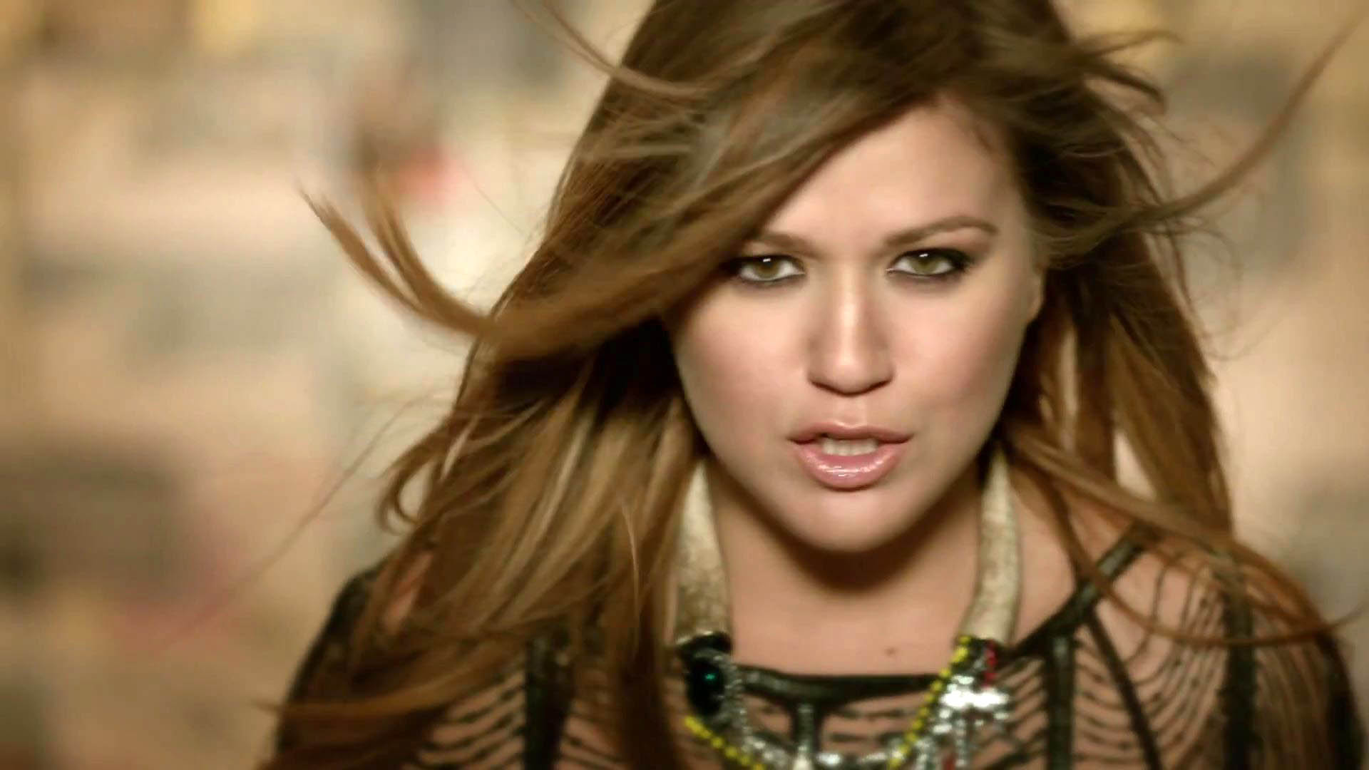 kelly clarkson mr know it all