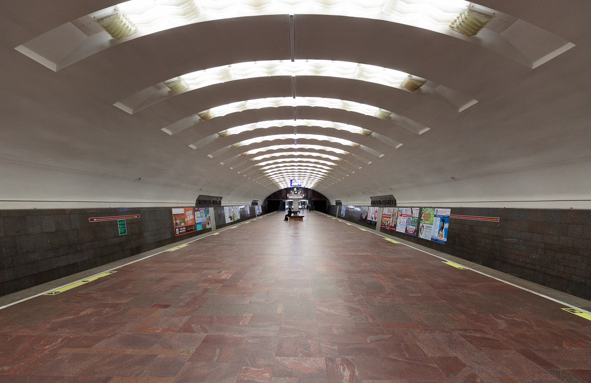 Файл:Metro SPB Line1 Ploshchad Lenina.jpg - Википедия