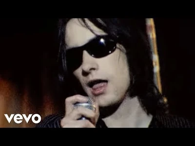 Primal_Scream_-_(I'm_Gonna)_Cry_Myself_Blind_(Official_Video)