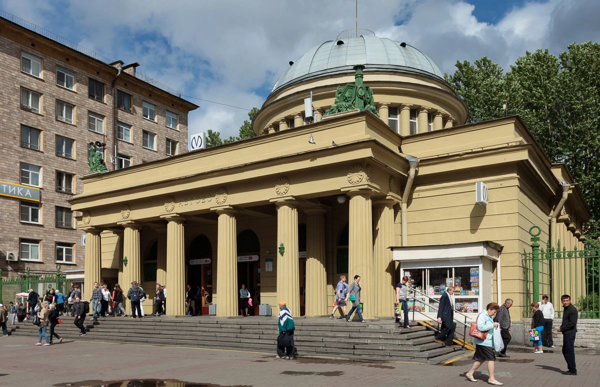Район метро автово Район метро автово